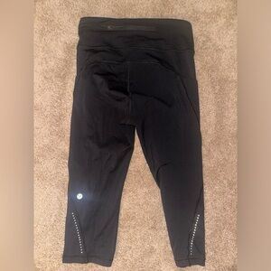 Lulu Lemon Extra mile crop reflective 23”